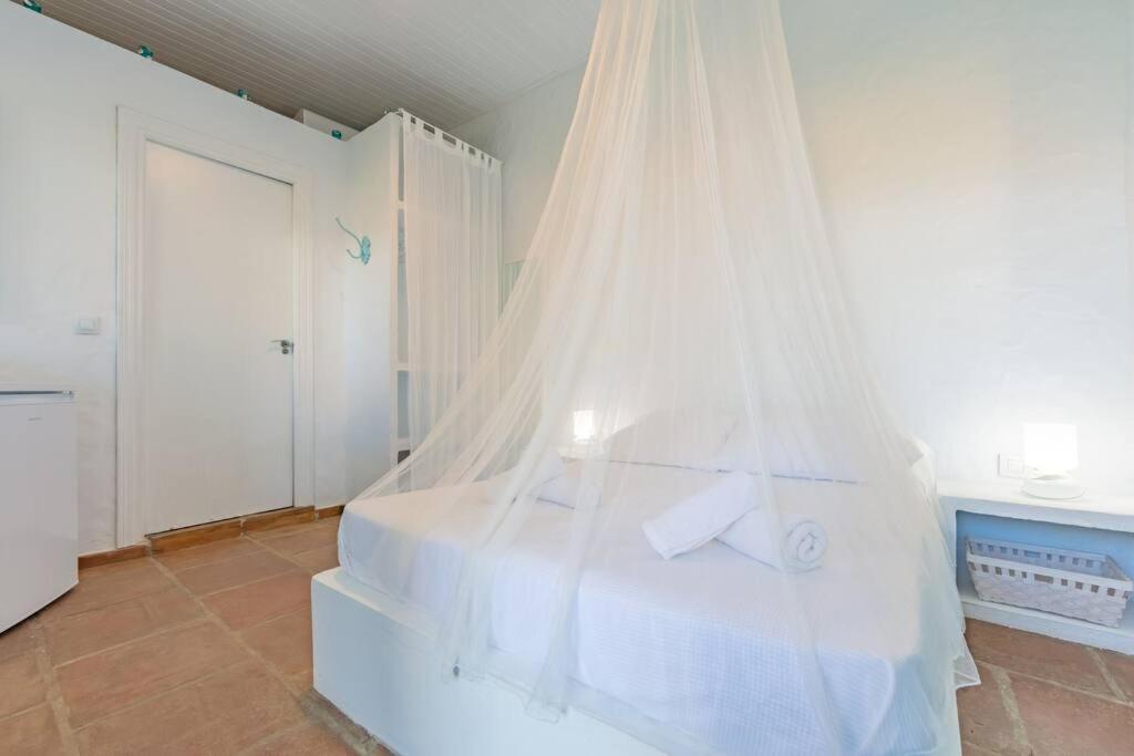 Habitaciones Rurales La Vega Tarifa Exterior photo